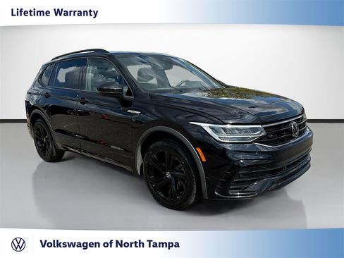 Used 2023 Volkswagen Tiguan SE R-Line image 1