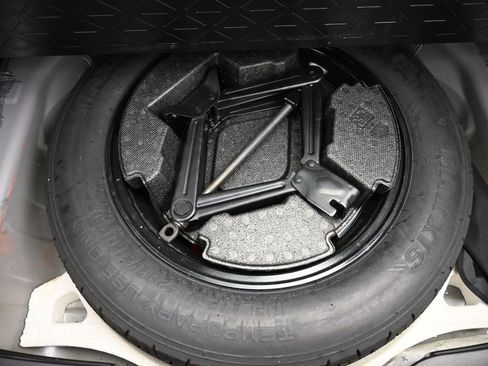 Certified 2022 Toyota RAV4 XSE AWD/4WD image 23