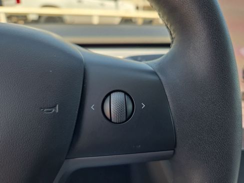 Used 2023 Tesla Model 3 Standard Range RWD image 22