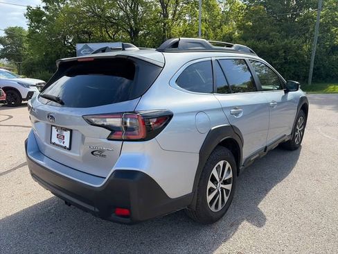 Used 2024 Subaru Outback Premium AWD/4WD image 7