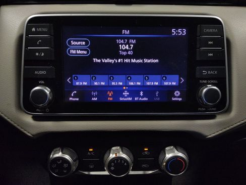 Used 2021 Nissan Versa SV FWD image 25