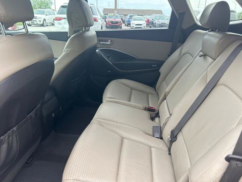 Used 2013 Hyundai Santa Fe GLS FWD image 21