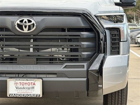 New 2026 Toyota Tundra SR image 8