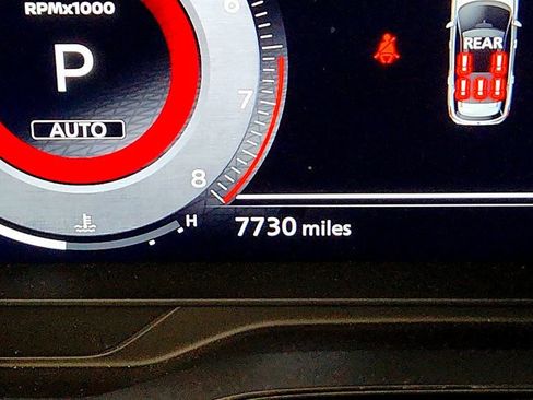 Used 2025 Nissan Pathfinder Platinum AWD/4WD image 16