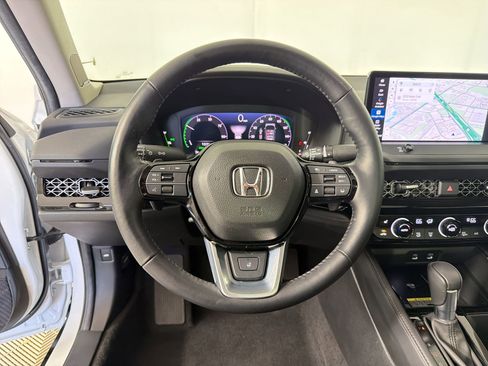 Used 2025 Honda Accord Touring image 23