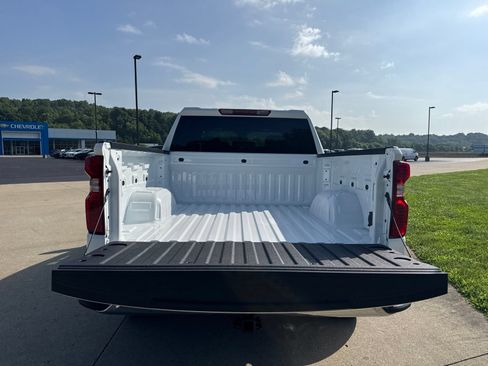 New 2026 Chevrolet Silverado 1500 LT w/ LPO, Dark Essentials Package AWD/4WD image 11