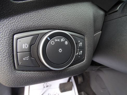 Used 2017 Ford Escape SE Sport w/ Equipment Group 201A image 17