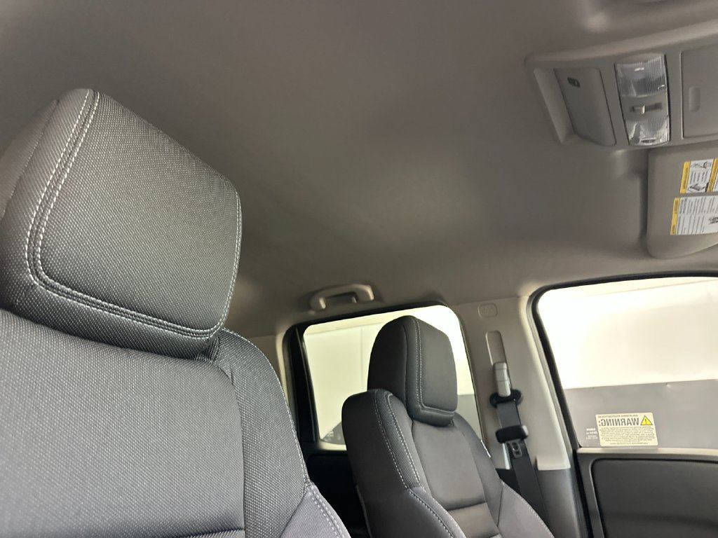 Used 2026 Nissan Frontier SV w/ Tow Package AWD/4WD image 15