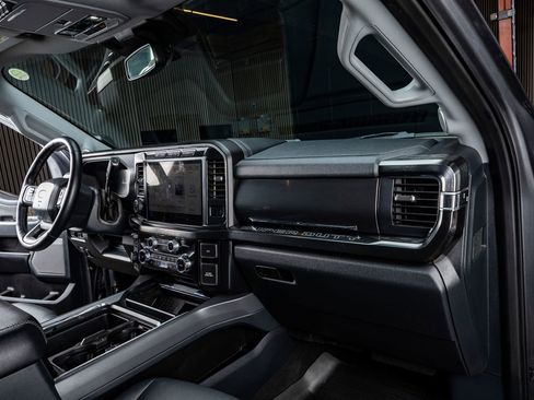 Used 2024 Ford F250 Lariat w/ Lariat Ultimate Package image 17