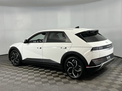 Used 2022 Hyundai Ioniq 5 SE image 9