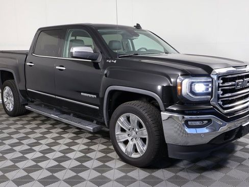 Used 2018 GMC Sierra 1500 SLT image 3