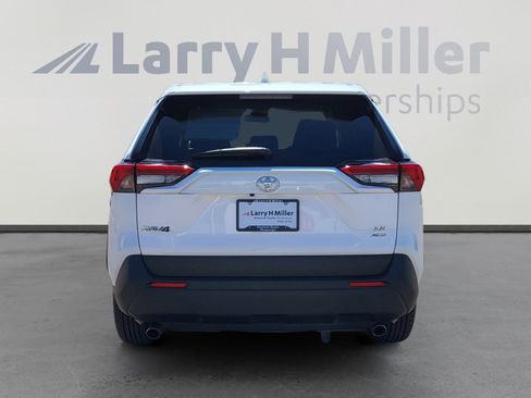 Certified 2025 Toyota RAV4 LE image 4