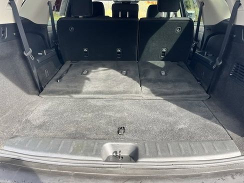 Certified 2024 Nissan Pathfinder SV image 39