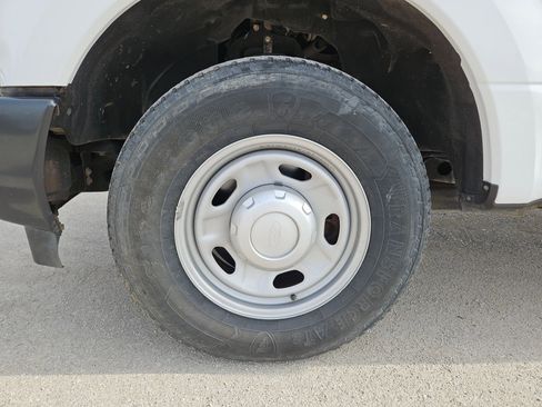 Used 2017 Ford F250 XL w/ Power Equipment Group image 30