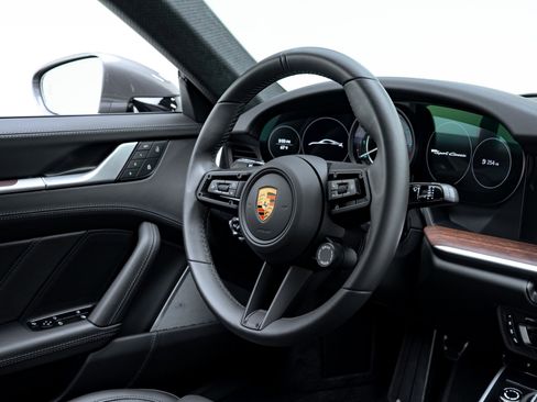 Used 2023 Porsche 911 Sport Classic image 49