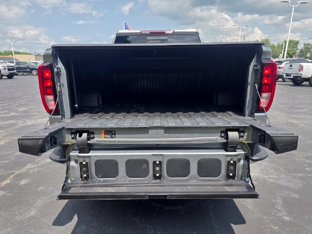 Used 2024 GMC Sierra 1500 SLE w/ Preferred Package AWD/4WD image 5