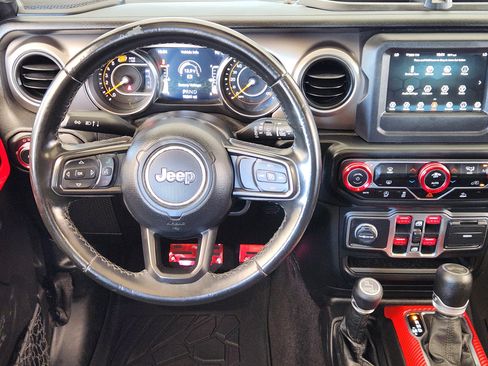 Used 2021 Jeep Wrangler Unlimited Sport AWD/4WD image 28
