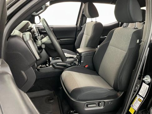 Used 2023 Toyota Tacoma TRD Sport image 21