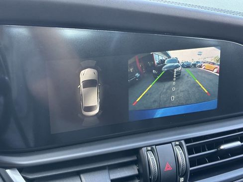 Used 2018 Alfa Romeo Giulia Quadrifoglio w/ Driver Assist Dynamic Package image 14