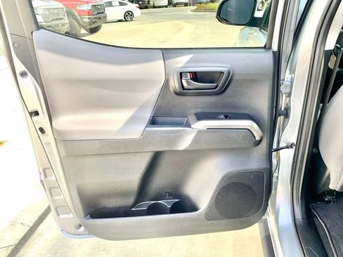 Used 2023 Toyota Tacoma SR5 RWD image 15