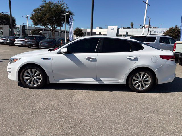 Used 2018 Kia Optima LX w/ 17" Alloy Wheels Package FWD image 4