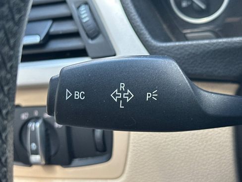 Used 2014 BMW 320i Sedan image 31