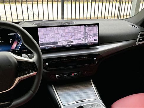 Used 2025 BMW 330i Sedan RWD image 6