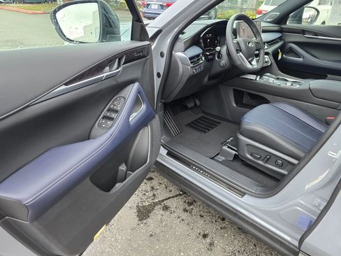 New 2026 INFINITI QX60 Sport image 20