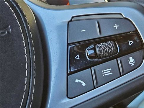 Used 2022 BMW X5 sDrive40i w/ M Sport Package image 13