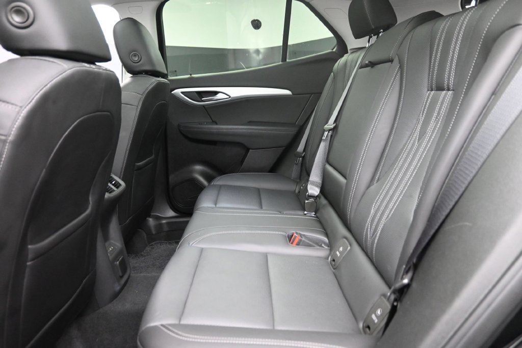 Used 2024 Buick Envision Avenir AWD/4WD image 14