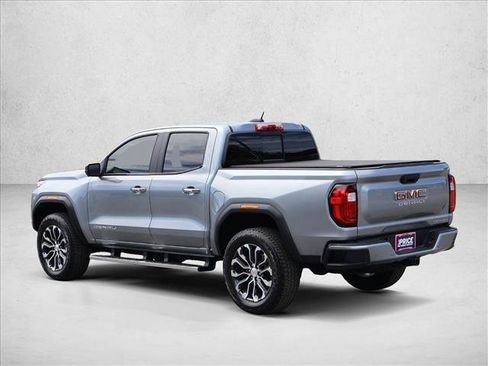 Used 2025 GMC Canyon Denali AWD/4WD image 8