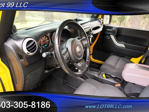 Used 2011 Jeep Wrangler Unlimited Sahara w/ Dual Top Group image 13