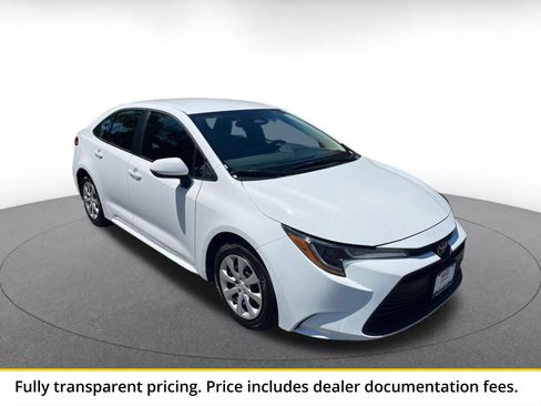 Used 2025 Toyota Corolla LE FWD image 1
