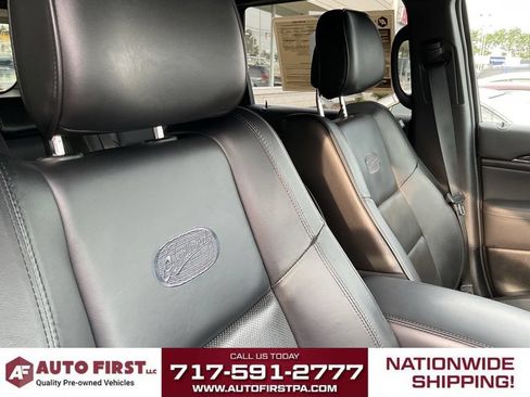 Used 2018 Jeep Grand Cherokee Overland AWD/4WD image 18