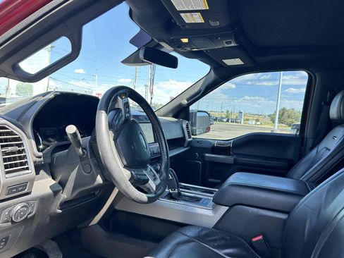 Used 2015 Ford F150 Platinum w/ Equipment Group 701A Luxury AWD/4WD image 8