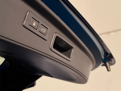 Used 2025 Subaru Forester Wilderness image 29