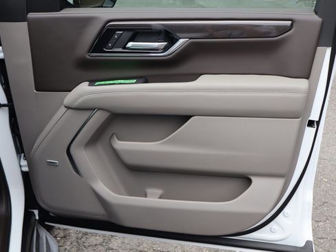 New 2026 GMC Yukon Elevation w/ LPO, Floor Liner Package image 27