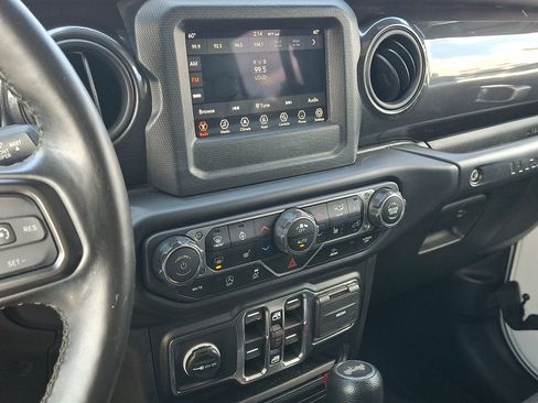Used 2021 Jeep Wrangler Unlimited Sport AWD/4WD image 20