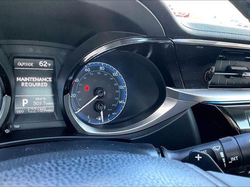 Used 2014 Toyota Corolla S FWD image 2