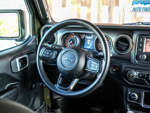 Used 2021 Jeep Wrangler Unlimited Sport image 18