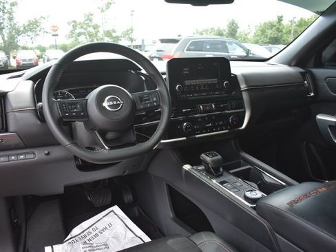 Used 2025 Nissan Pathfinder Rock Creek AWD/4WD image 20