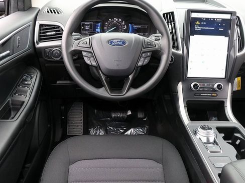 New 2024 Ford Edge SE image 14