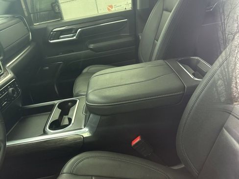 Used 2024 Chevrolet Silverado 2500 LTZ w/ LTZ Plus Package image 11