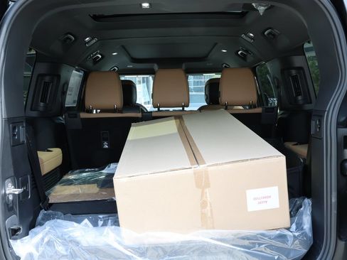 New 2026 Land Rover Defender 130 S AWD/4WD image 32