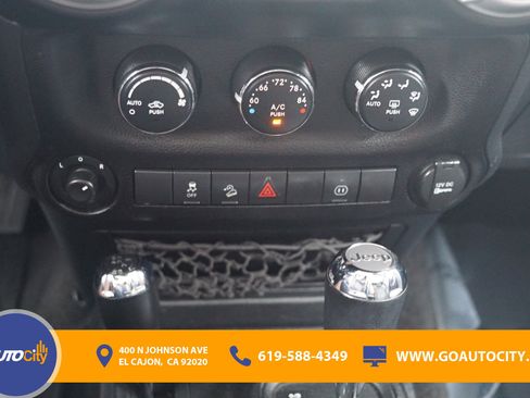 Used 2011 Jeep Wrangler Unlimited Sahara w/ Trailer Tow Group AWD/4WD image 21