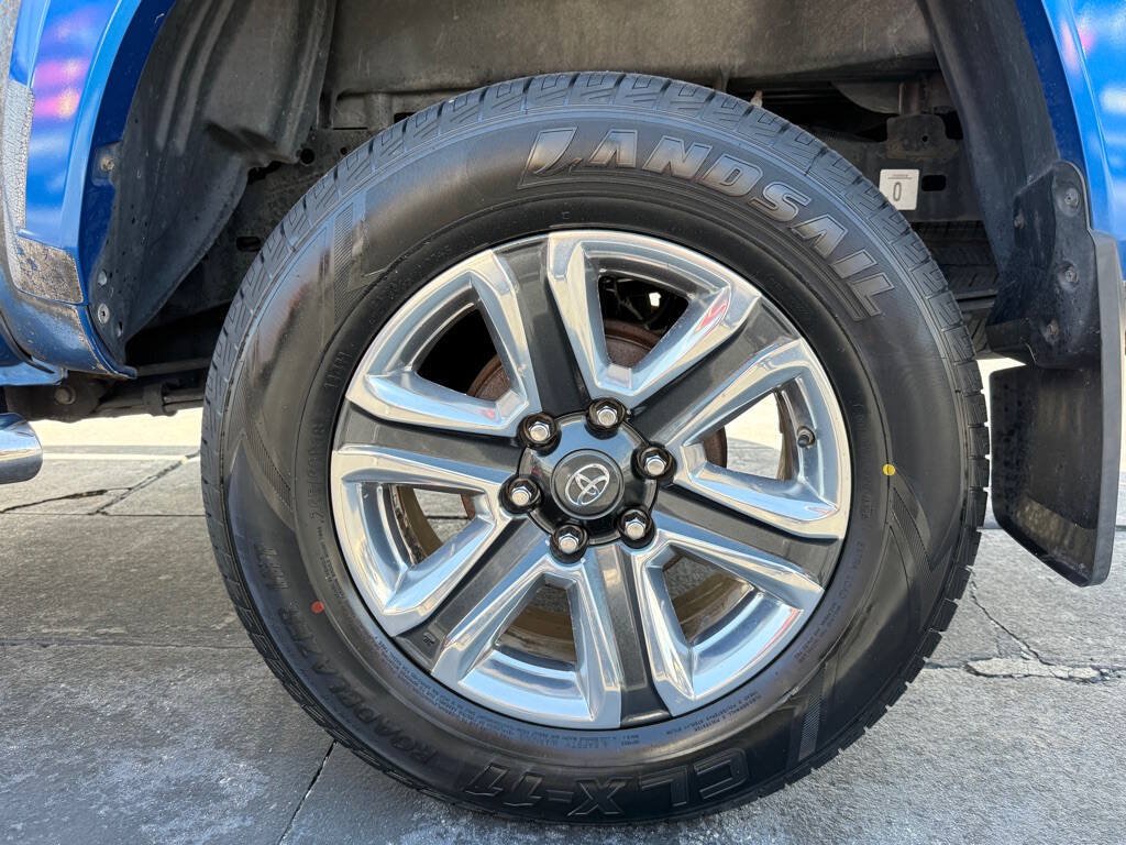 Used 2016 Toyota Tacoma Limited w/ Towing Package RWD image 27