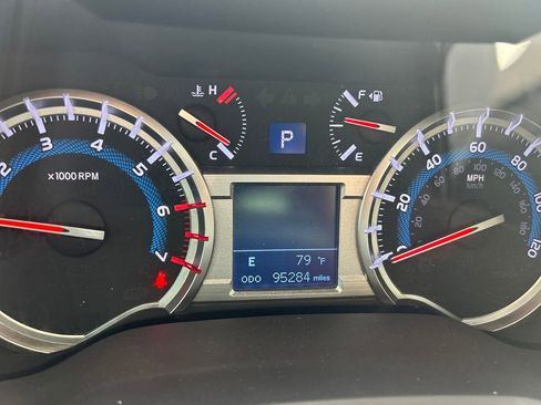 Used 2019 Toyota 4Runner Limited AWD/4WD image 15