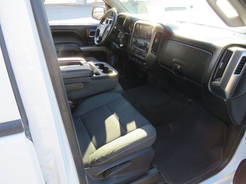 Used 2018 Chevrolet Silverado 1500 LT w/ Texas Edition image 17