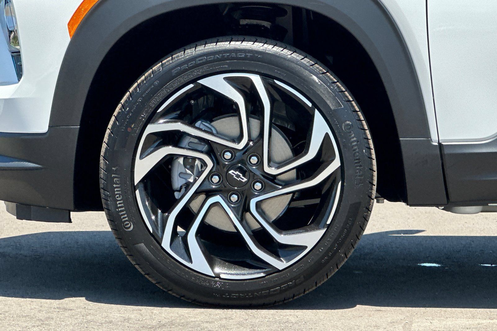 New 2026 Chevrolet TrailBlazer RS w/ Convenience Package AWD/4WD image 25