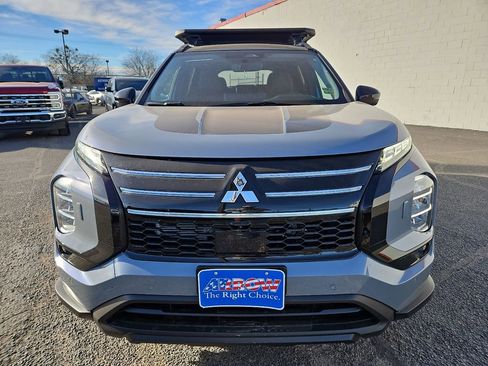 New 2026 Mitsubishi Outlander Trail Edition image 3